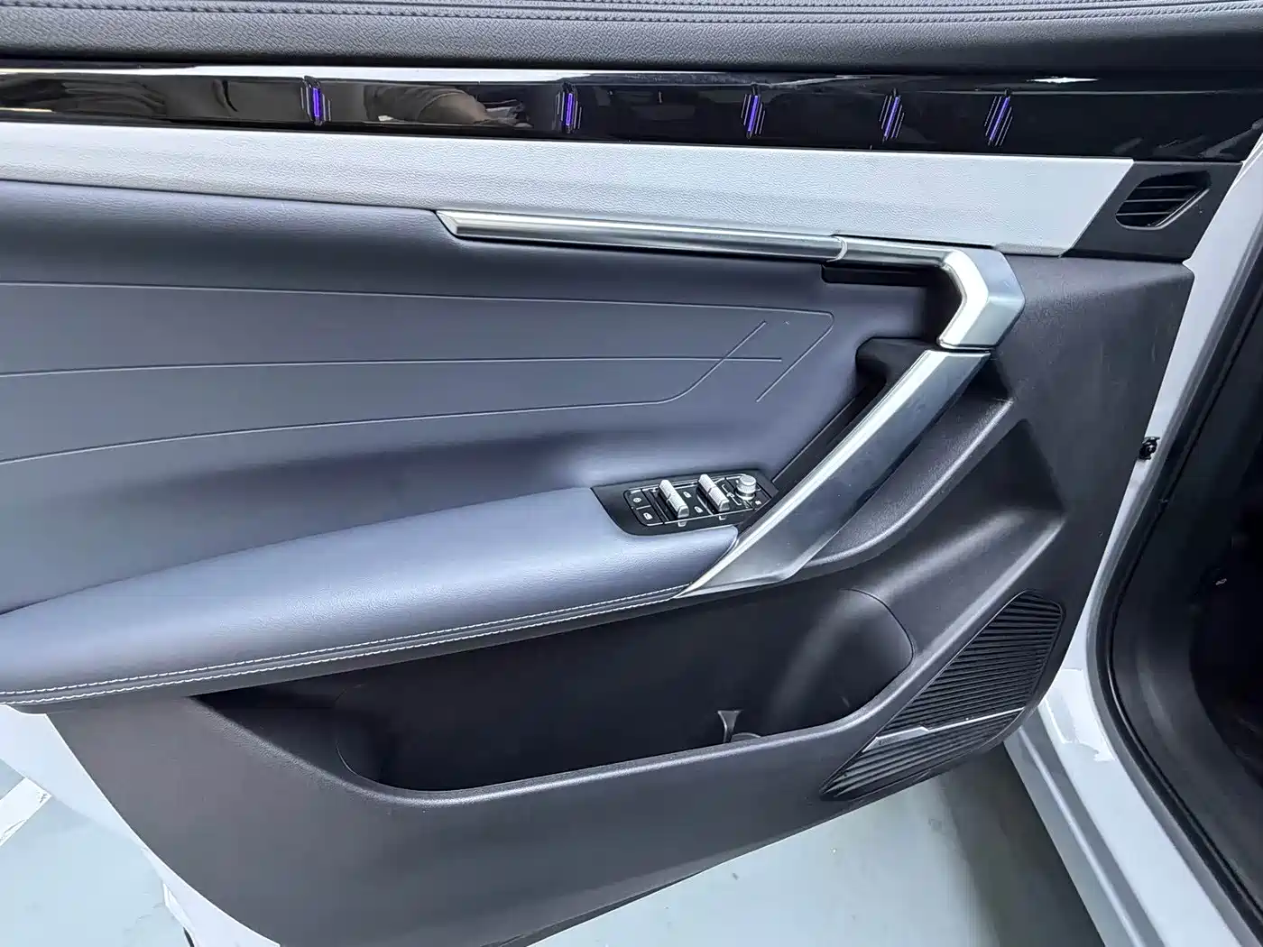 Geely Boyue L 2024 1.5TD DCT Flagship Edition фото 5