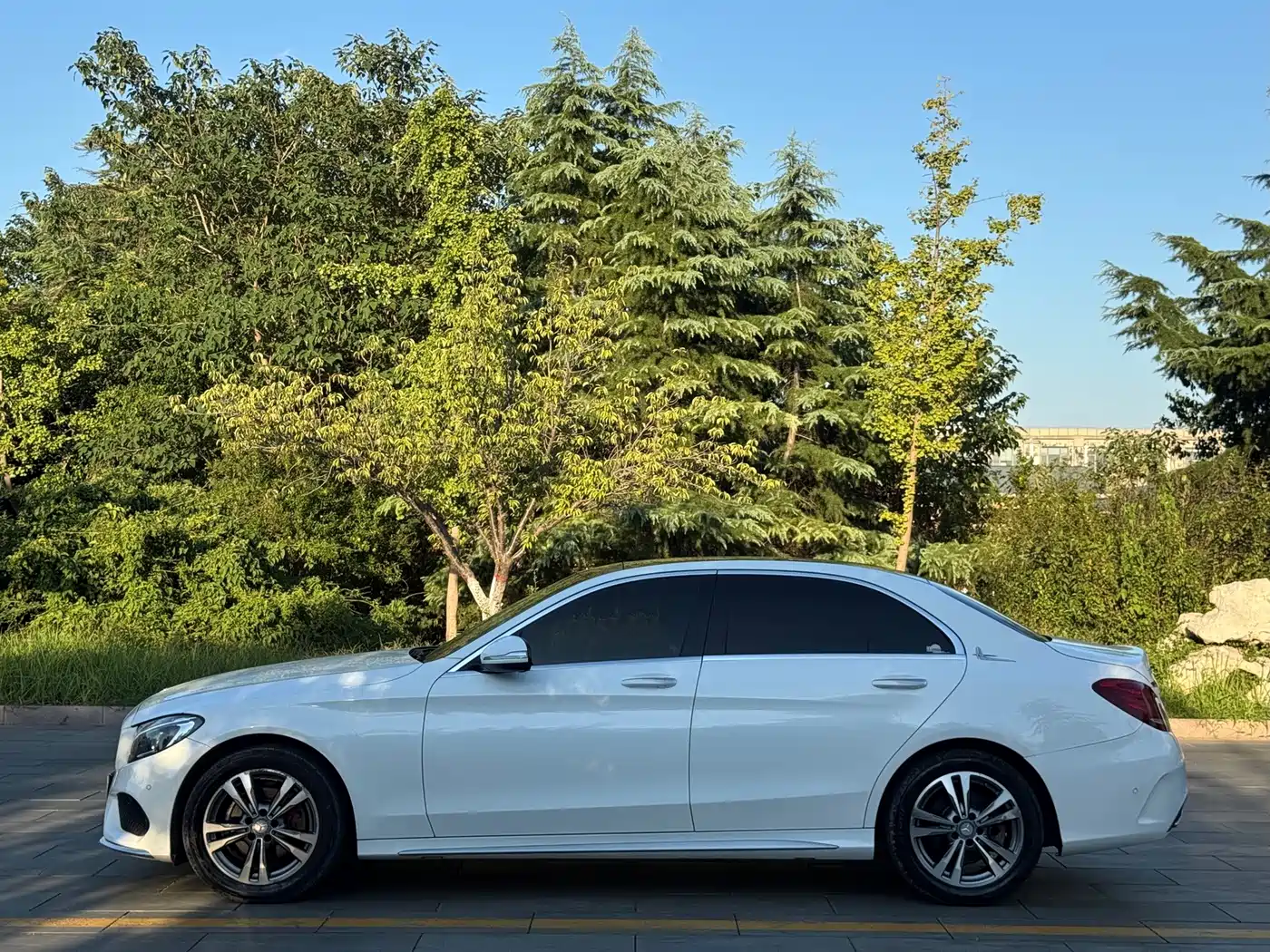 Mercedes-Benz C-Class 2015 2015 Facelift C 200 L Sport