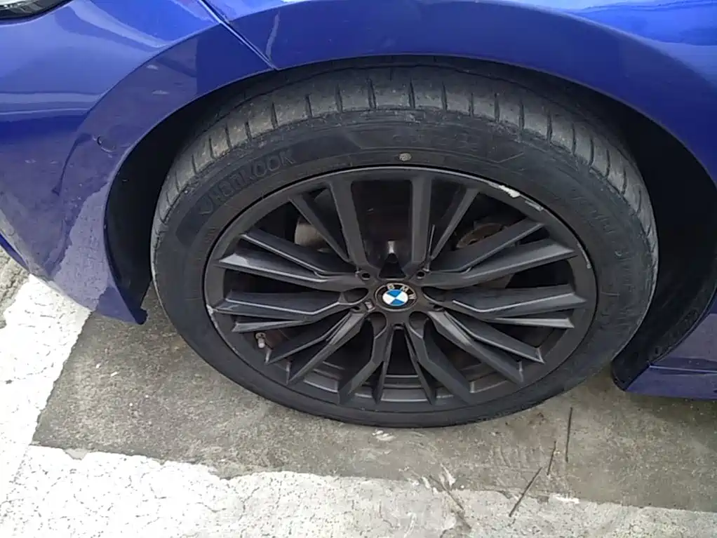 Фото 23 - BMW 3 Series