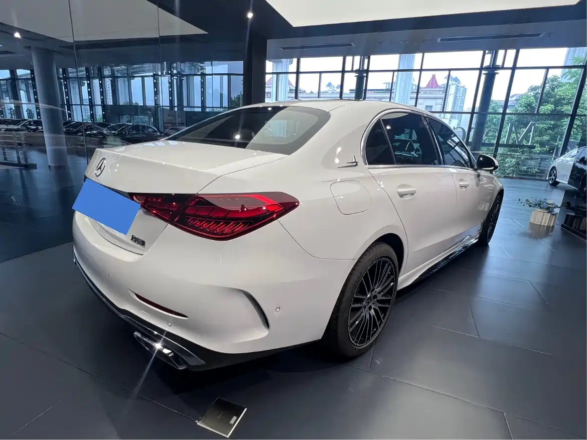 MERCEDES-BENZ C CLASS