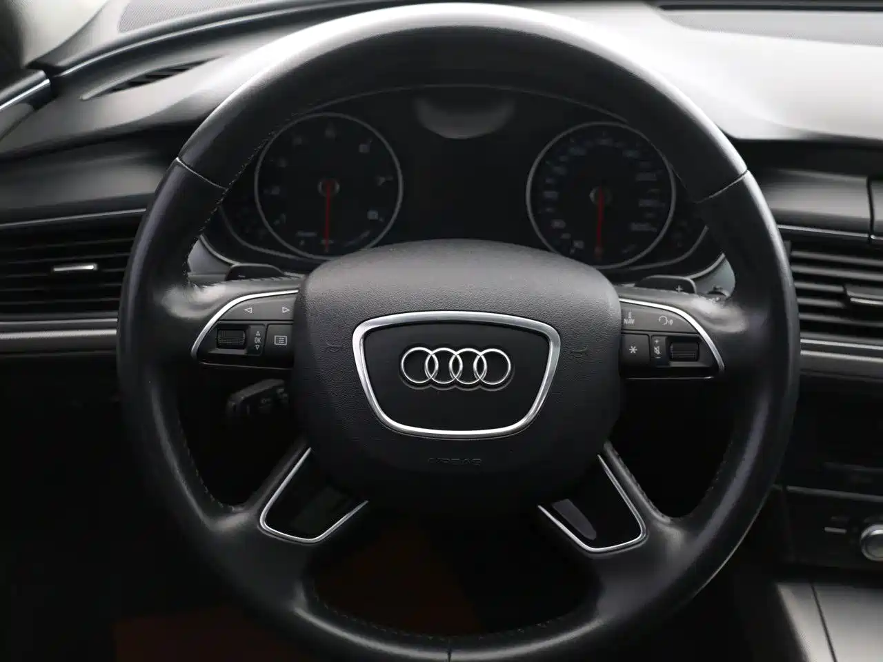 Audi A6L 2018 Model 35 TFSI Collector's Edition фото 8