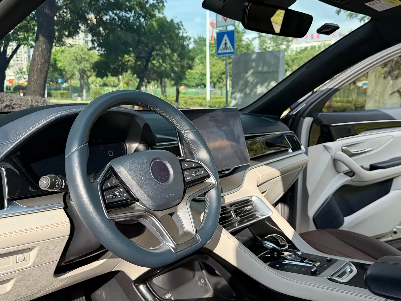 BYD Song PLUS PHEV 2021 DM-i 110KM Flagship PLUS фото 13