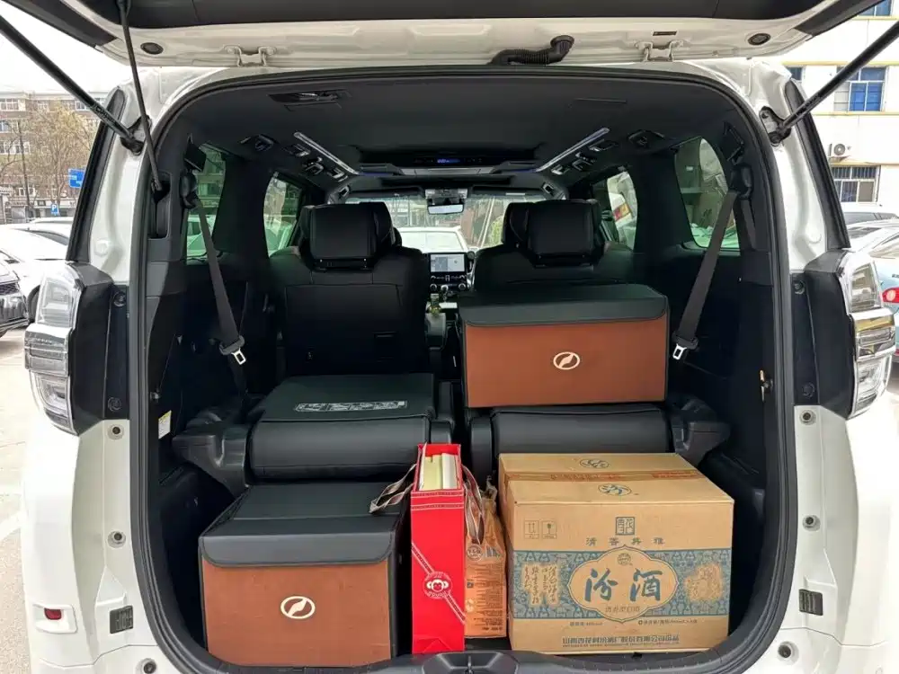 Toyota Vellfire 2020 Twin Engine 2.5L HV Premium Edition фото 9