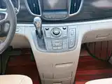 Фото 18 - Buick GL8