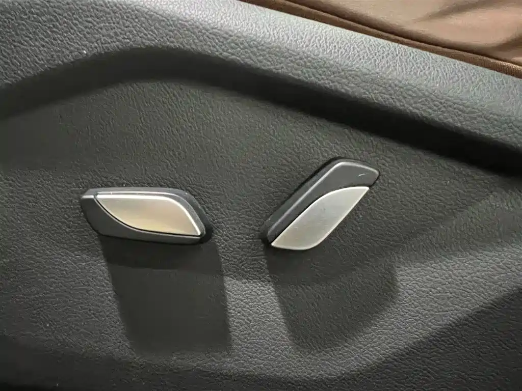 GEELY AUTOMOBILE VISION X6