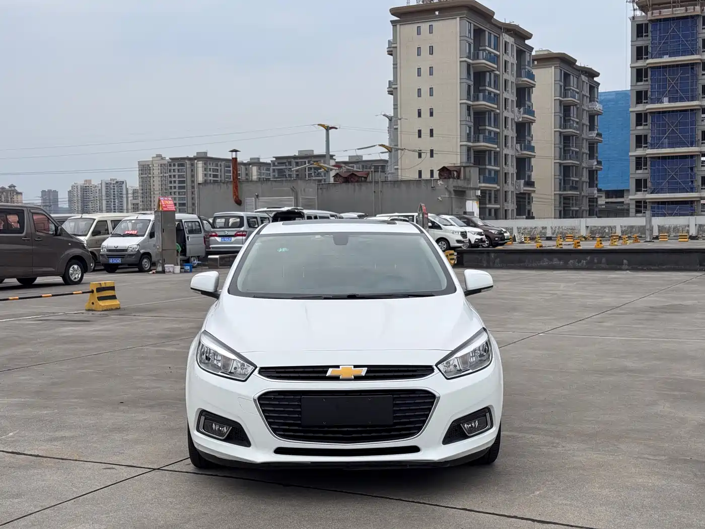 Chevrolet Cruze 2015 1.5L Automatic Luxury Edition фото 2