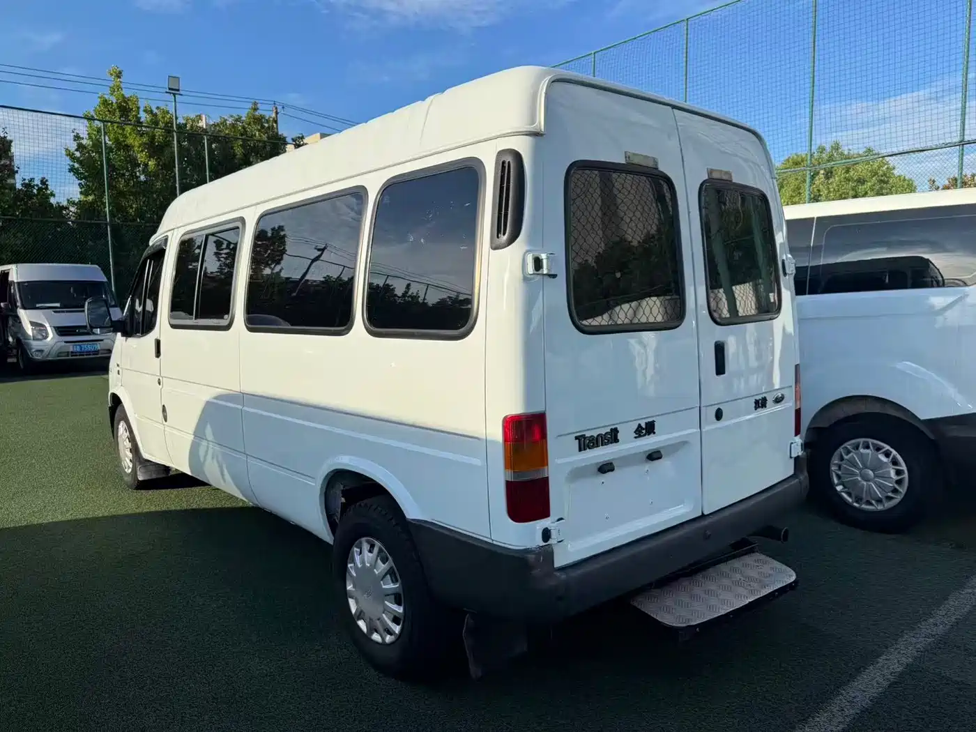 Ford Classic Transit 2016 2016 Model 2.8T Diesel Long Wheelbase 6-Seater Medium Roof Multi-Purpose Vehicle JX493ZLQ4