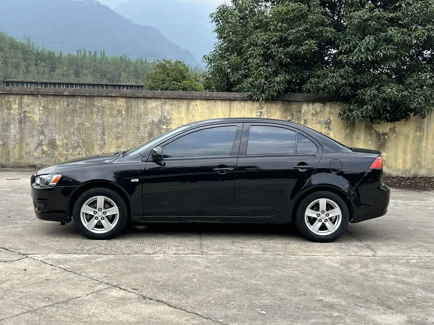 Mitsubishi Lancer EX 2010 Fashion Edition 1.8L Manual Wisdom фото 4