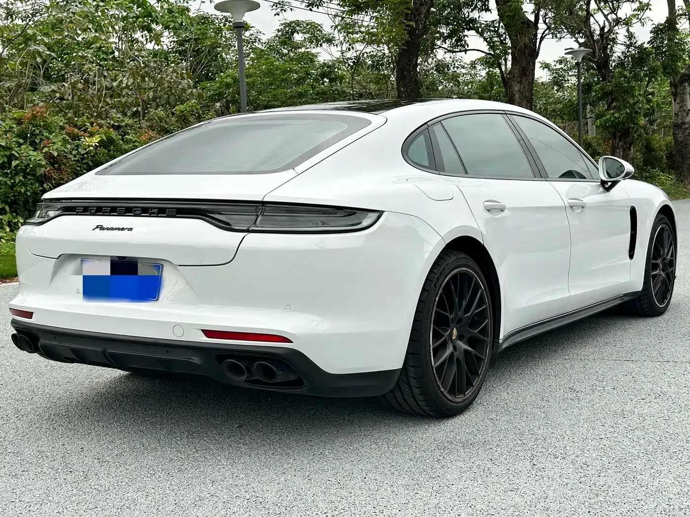 PORSCHE PANAMERA