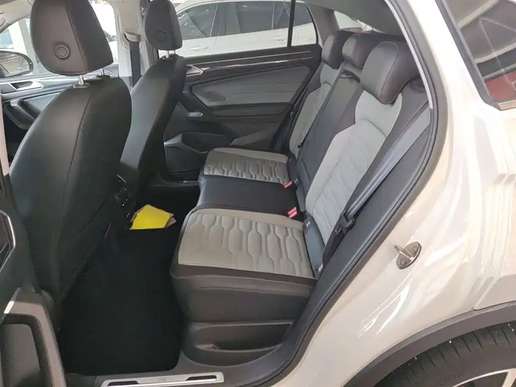 Volkswagen Tiguan X 2022 330TSI 2WD Flagship Edition фото 17