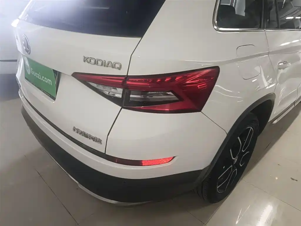 Škoda Kodiaq 2018 TSI380 7-seat AWD Flagship фото 8