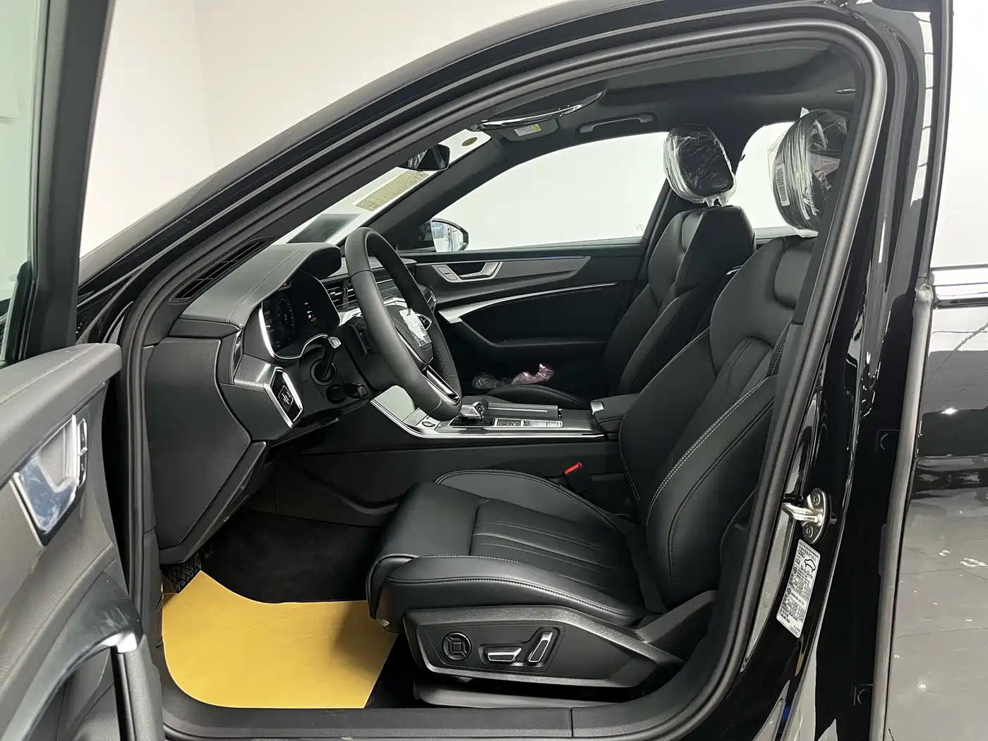 Audi A6L 2026 Model Year 40 TFSI Luxury Dynamic фото 15