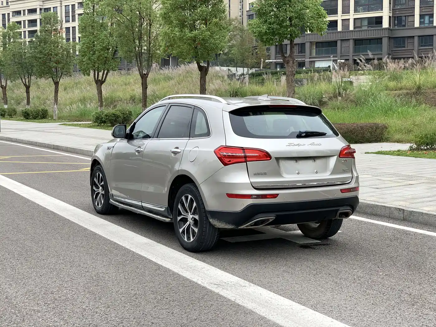 ZOTYE T600