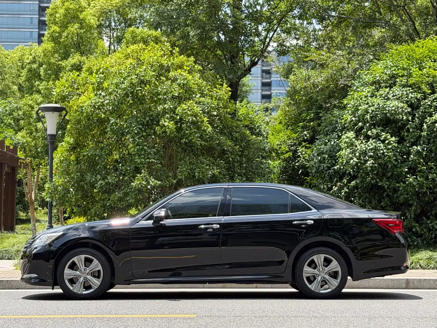 Toyota Crown 2015 2.0T Fashion фото 5