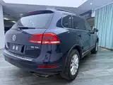 Фото 11 - Volkswagen Touareg