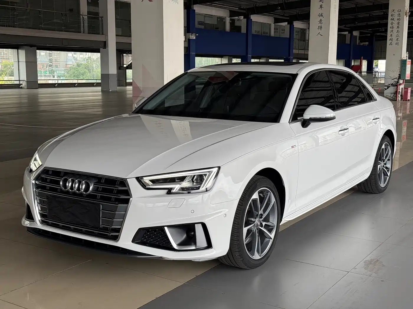Audi A4L 2019 40 TFSI Fashion (China VI)