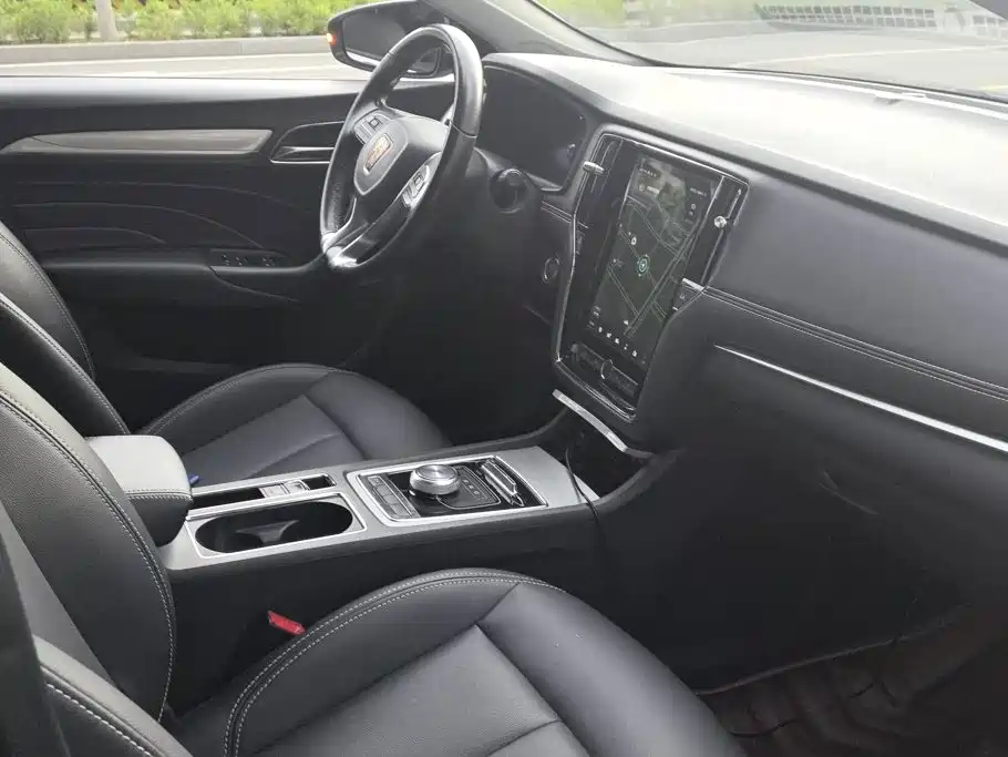Roewe i6 New Energy 2018 2017 45T Hybrid Connected Smart Enjoyment Edition