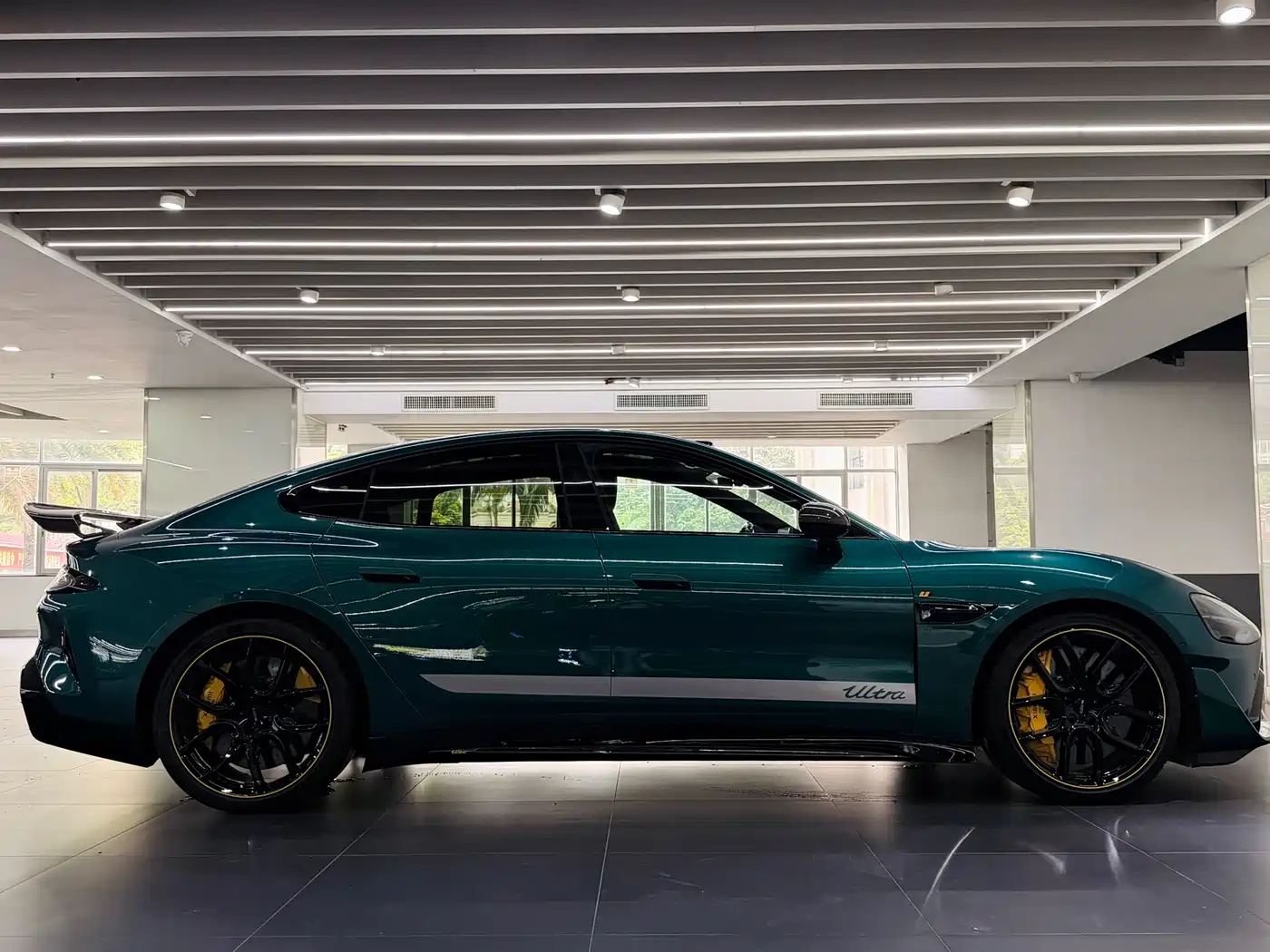 XIAOMI CAR XIAOMI SU7 ULTRA