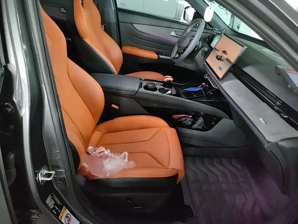 Changan UNI-V 2025 2025 2.0T Sport Version