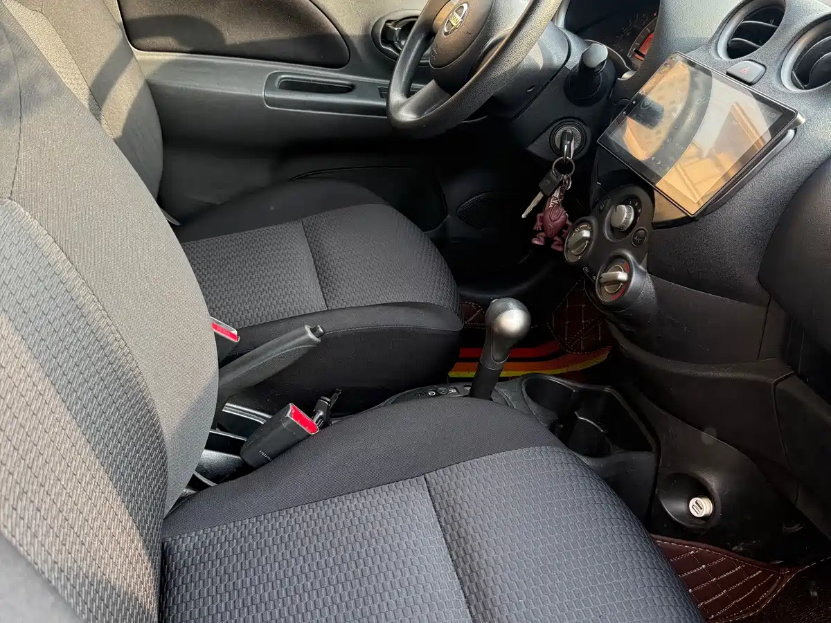 Nissan March 2011 2010 1.5L Automatic Easy Shine Edition