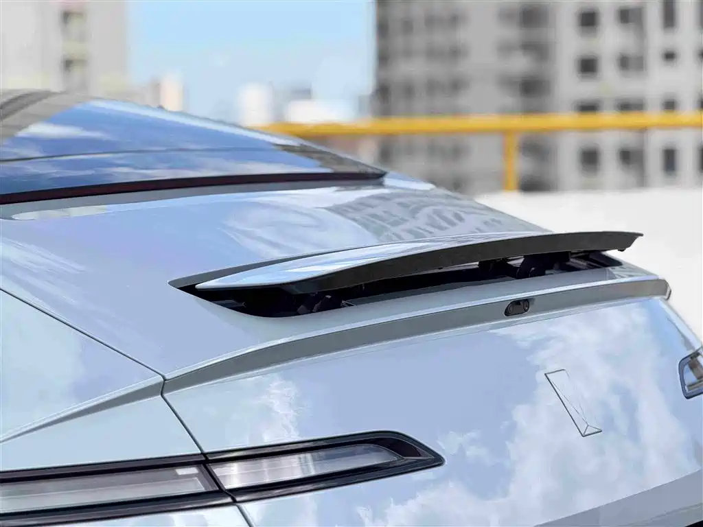Avatr 12 2023 2023 650 Triple Laser AWD Performance Edition