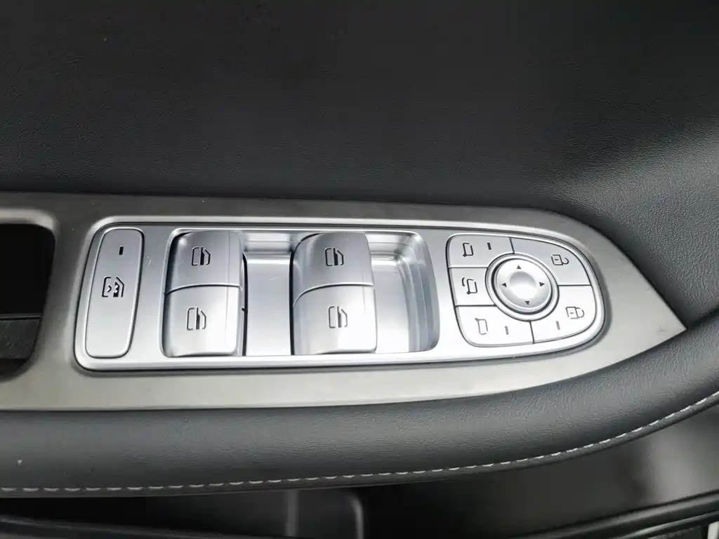 Chery Tiggo 8 PRO 2025 2025 290T 2WD Luxury Edition
