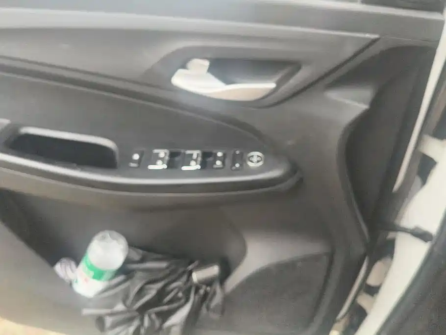 Baojun 730 2020 2019 1.5L Manual Fashion Edition 7-Seater China VI