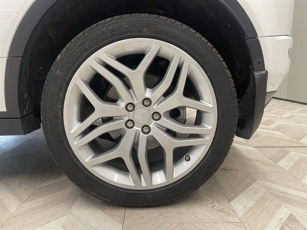 Land Rover Range Rover Evoque 2018 240PS HSE DYNAMIC Drive Edition фото 11