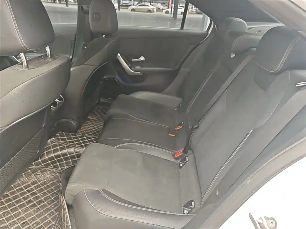MERCEDES-BENZ CLASS A