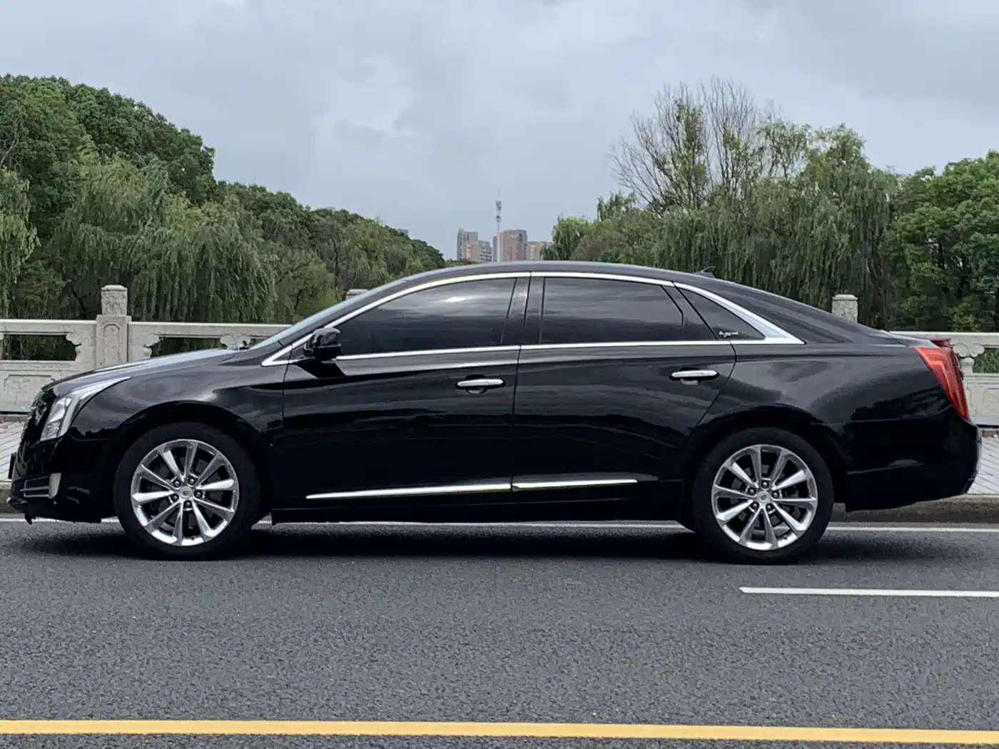 Cadillac XTS 2014 2014 28T Platinum Edition