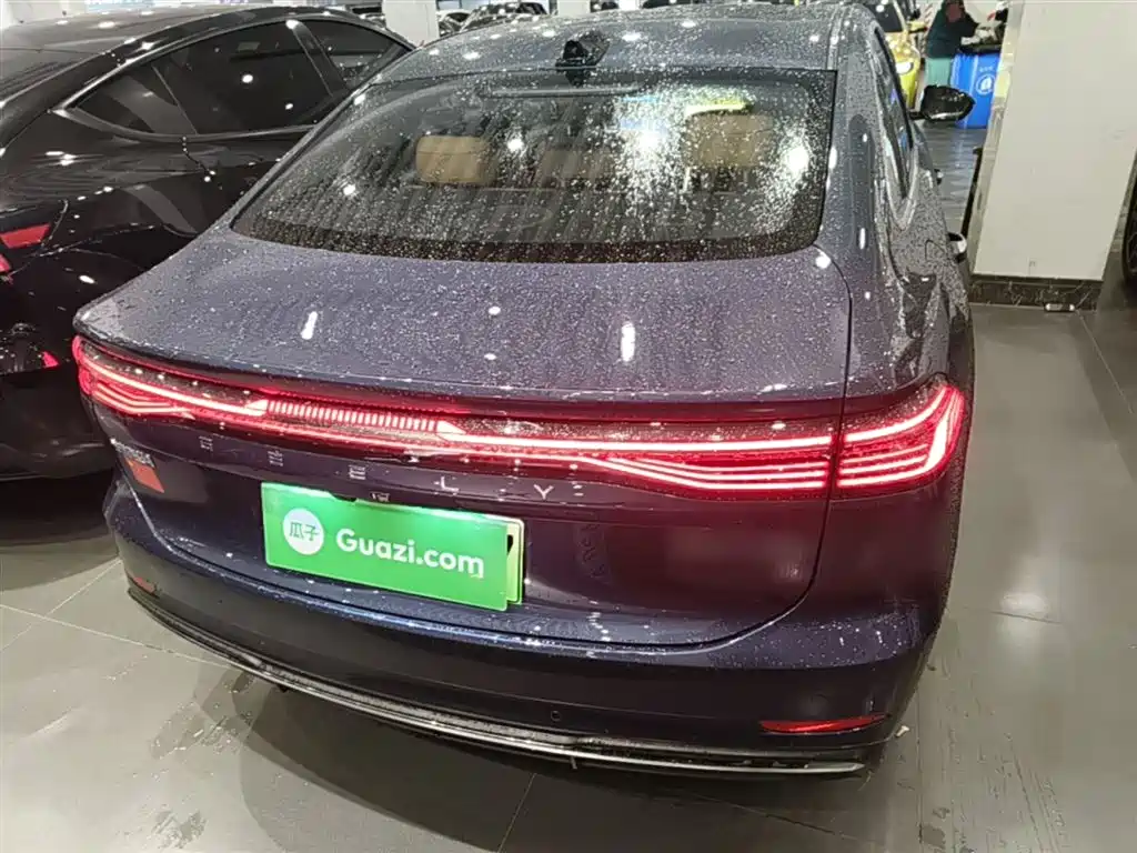 Geely Galaxy Galaxy A7 2025 EM-i фото 6