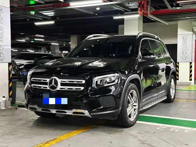 Mercedes-Benz GLB 2023