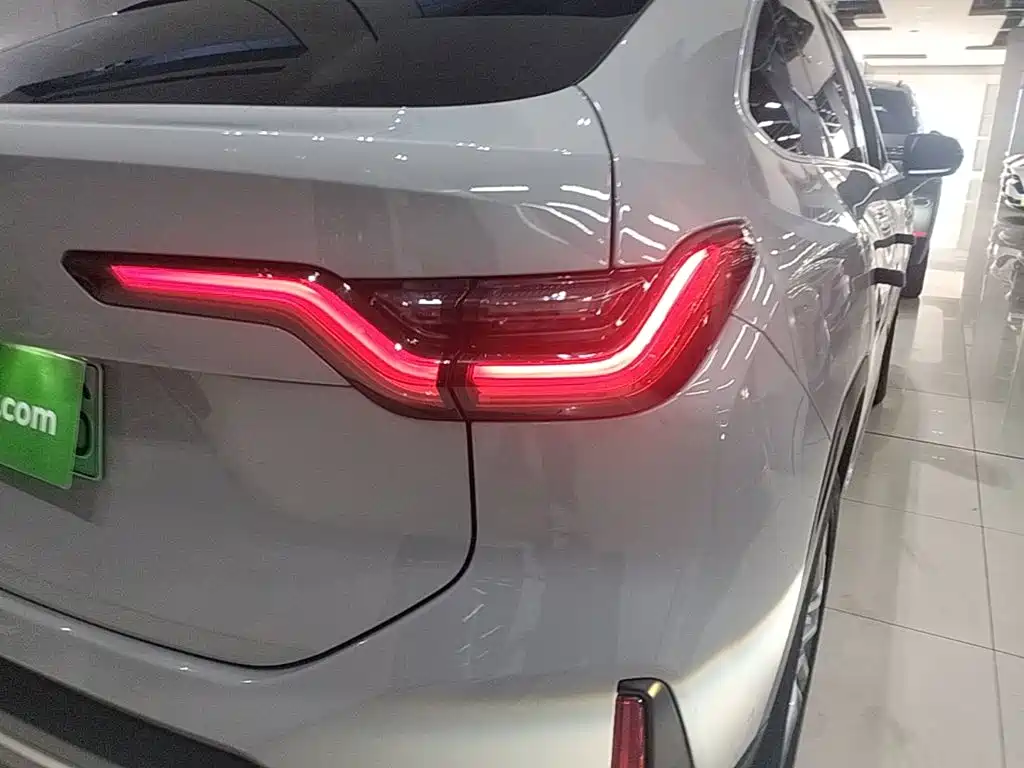 Фото 8 - NIO EC6
