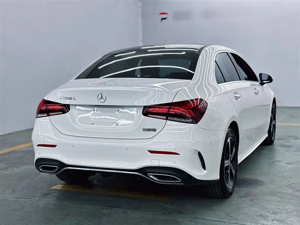 Mercedes-Benz A-Class 2022 Facelift III A 200 L Sport Sedan Fashion фото 13