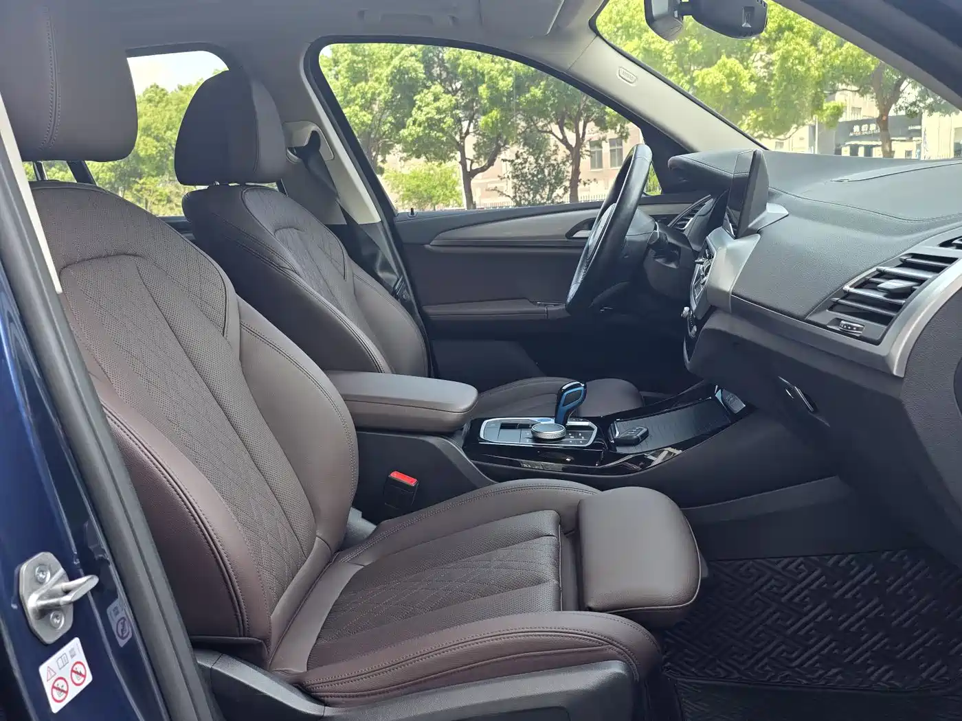 BMW iX3 2022 Facelift Innovation Leader Model фото 6