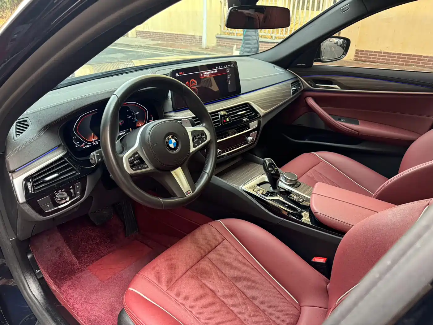 BMW 5 Series 2023 530Li Leading M Sport Package фото 8