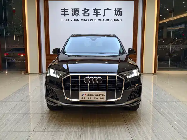 Audi Q7 2023 55 TFSI quattro S line Sport — фото 2