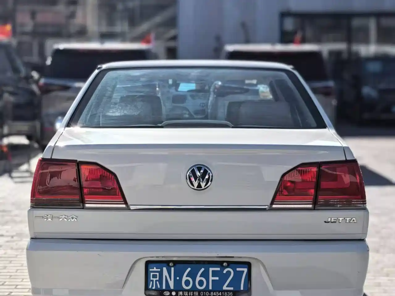 Volkswagen Jetta 2012 1.6L Avant-garde фото 13