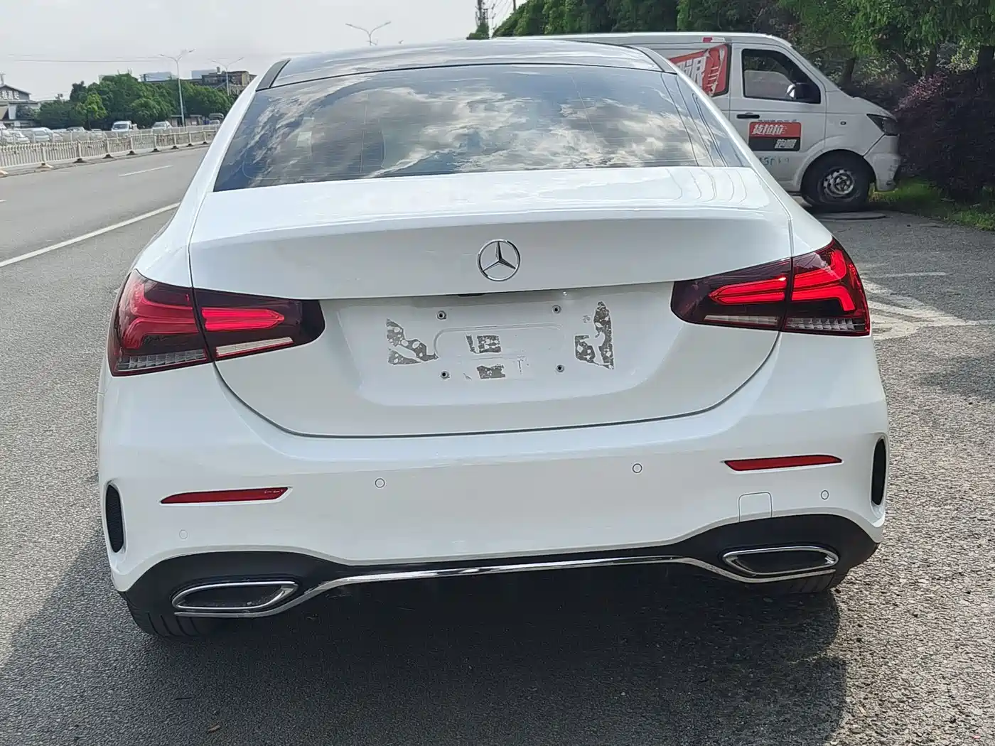 Mercedes-Benz A-Class 2022 A 200 L Sport Sedan Dynamic фото 8