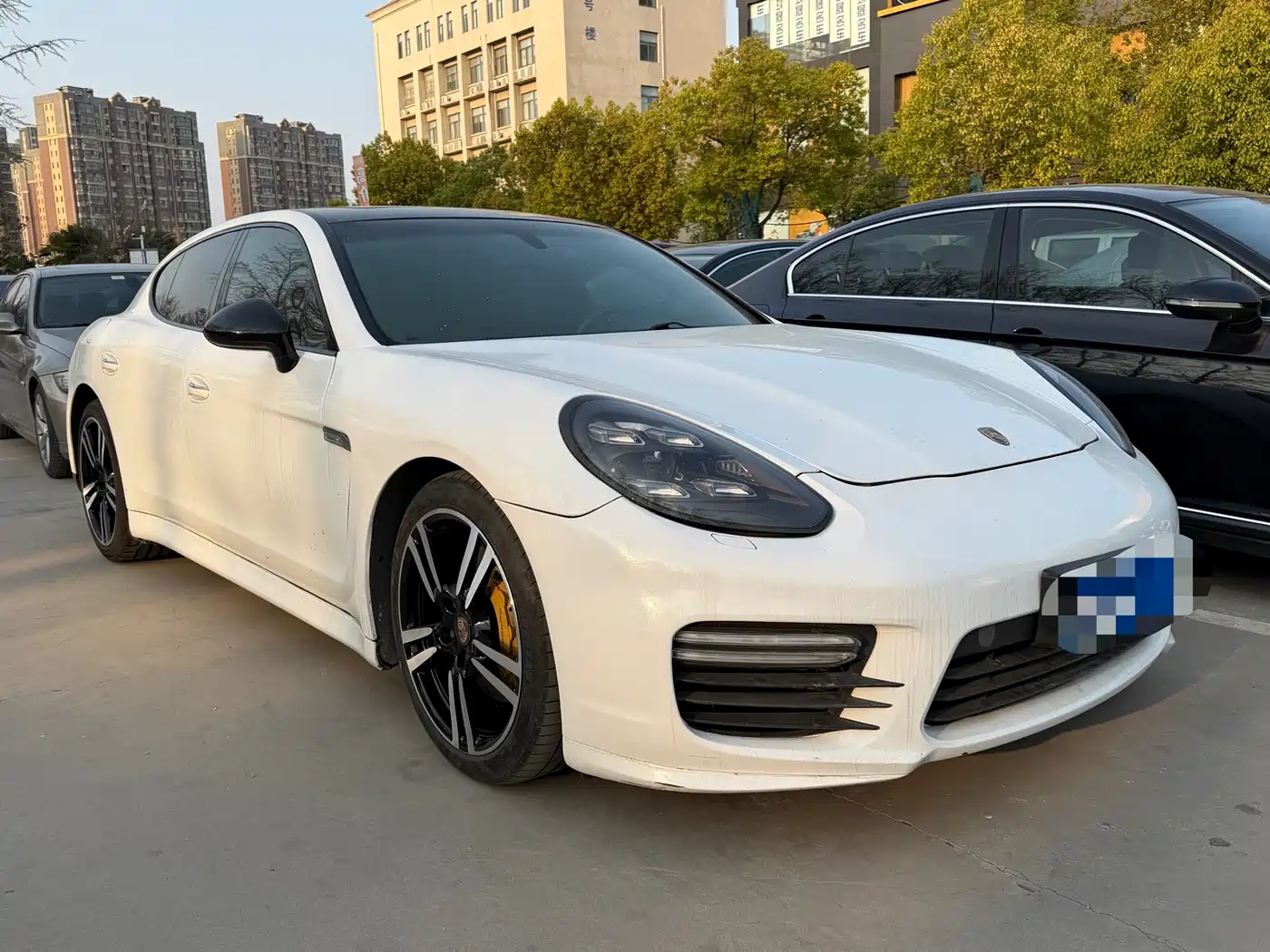 Porsche Panamera 2010 Panamera 4 3.6L фото 12