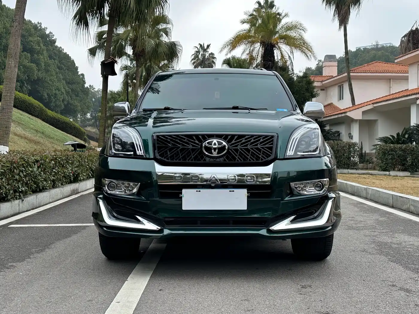 Toyota Prado 2005 Model 4.0L Automatic GX Luxury DVD Edition фото 2