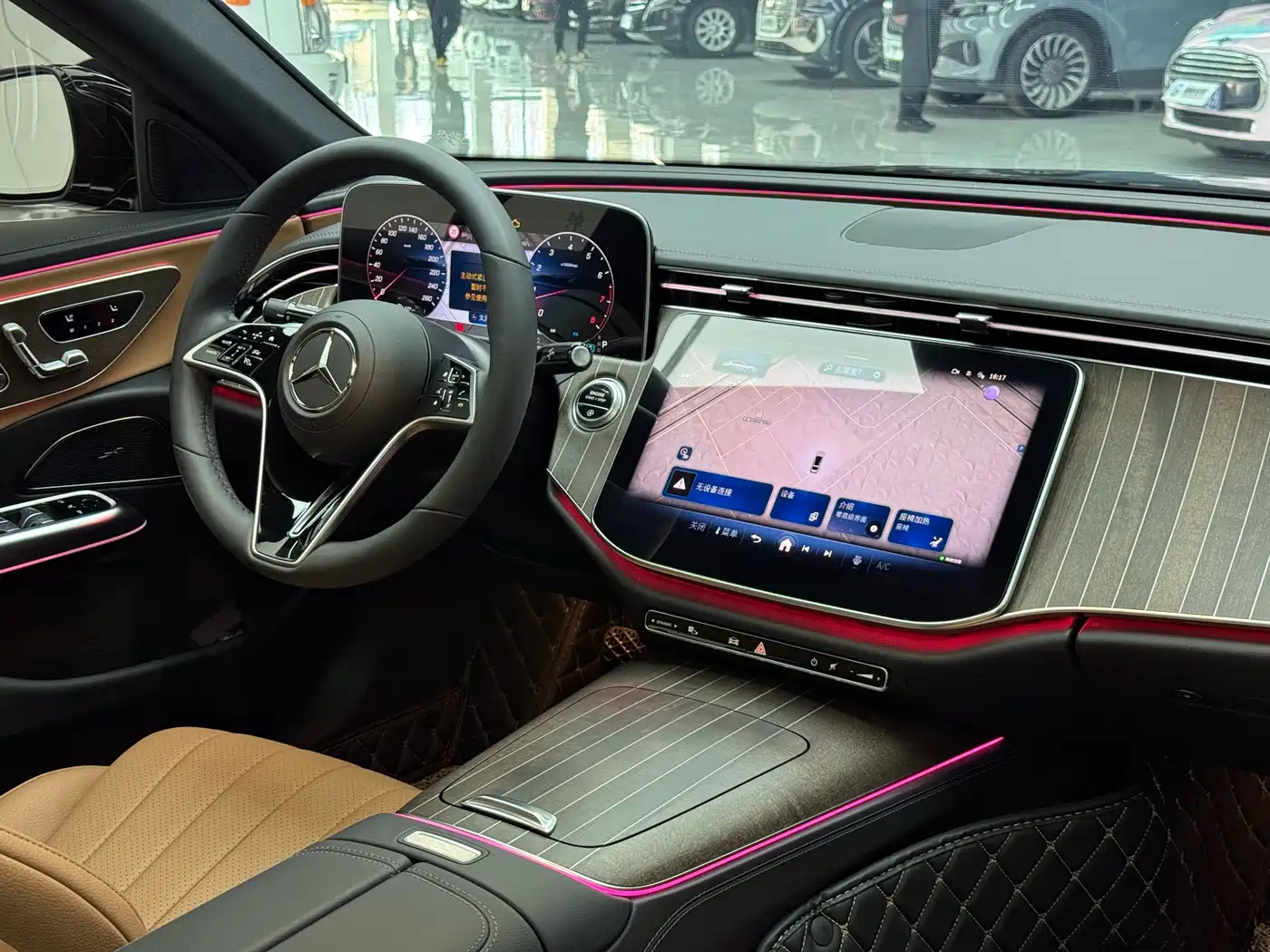 Mercedes-Benz E-Class 2024 E 300 L Fashion фото 19