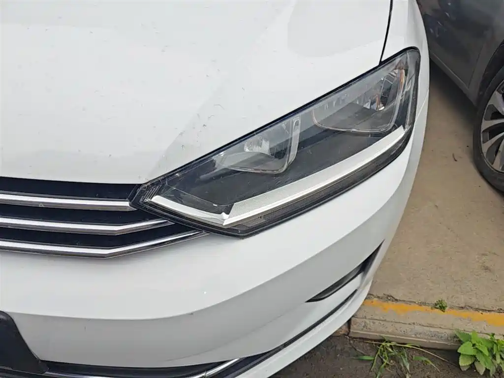 Volkswagen Golf Sportsvan 2018 1.6L Automatic Comfort фото 24