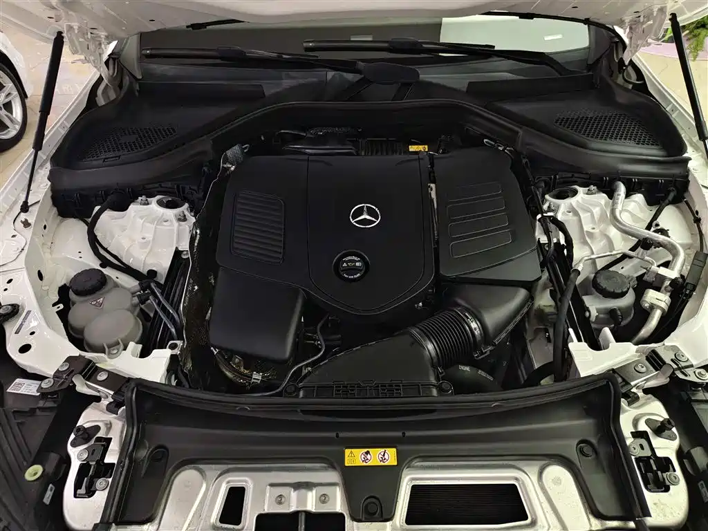 Mercedes-Benz GLC 2023 GLC 260 L 4MATIC Dynamic 7-Seater фото 16
