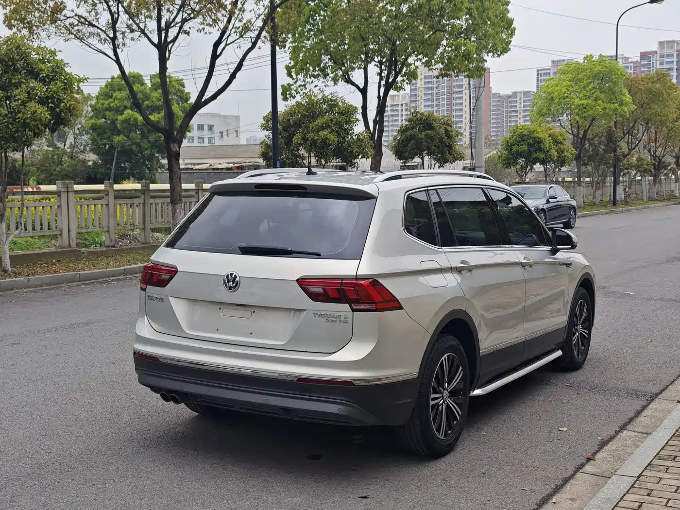 Volkswagen Tiguan L 2019 330TSI Automatic 2WD Panorama Comfort Edition China VI фото 10
