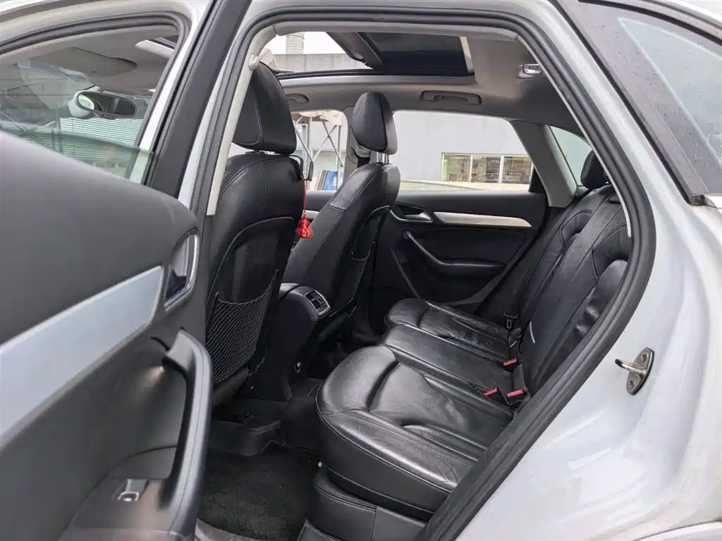 Audi Q3 2013 35 TFSI Comfort фото 11