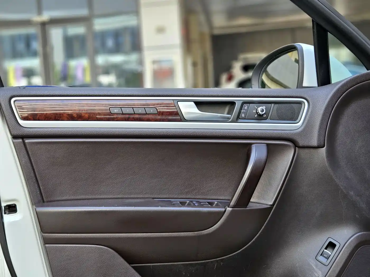 Volkswagen Touareg 2011 3.0TSI Premium фото 22