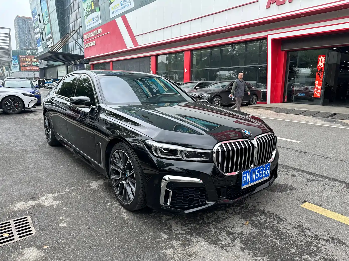BMW 7 SERIES