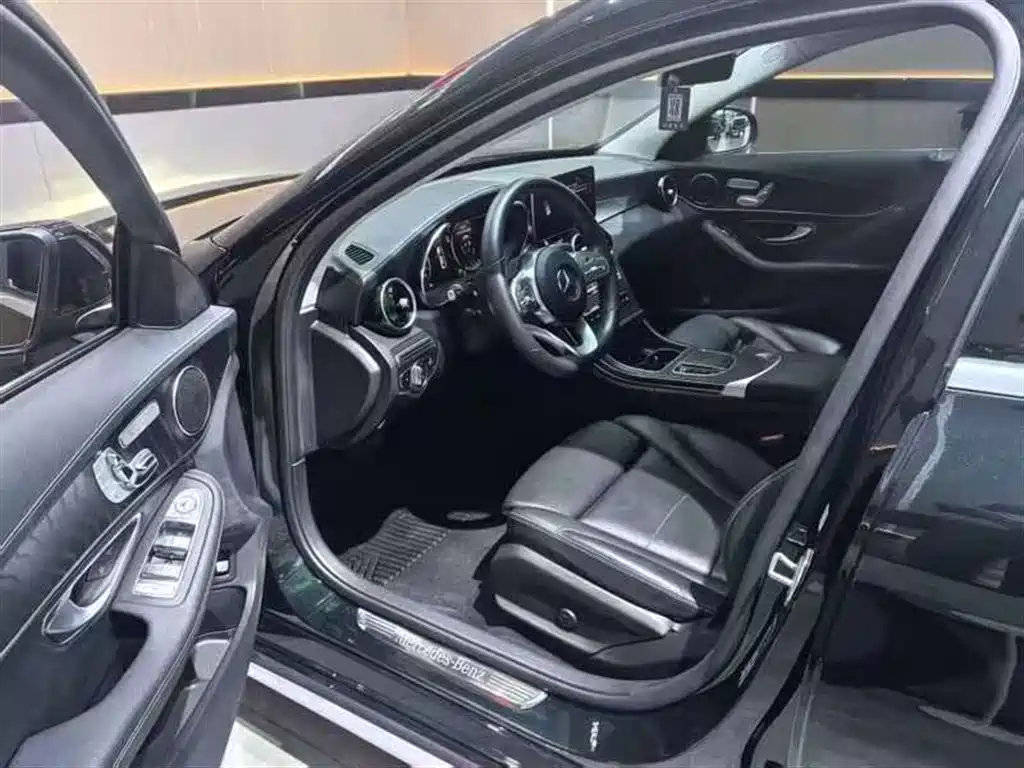Mercedes-Benz C-Class 2019 C 260 L Sport фото 6