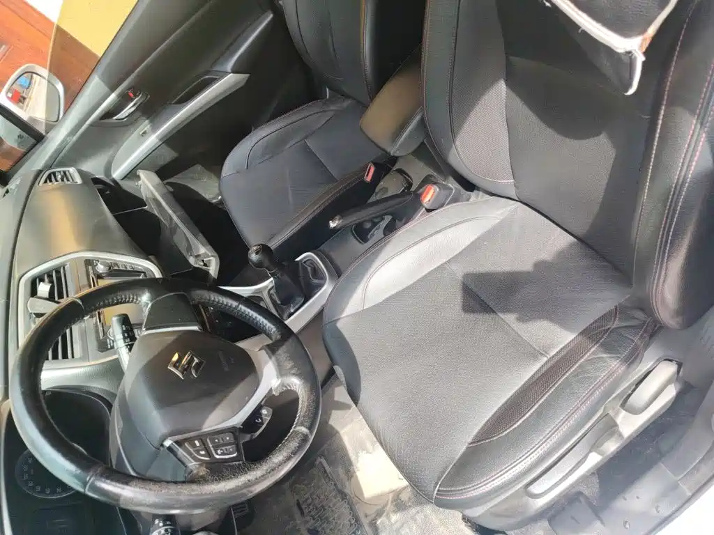 Фото 8 - Suzuki SX4 S-Cross